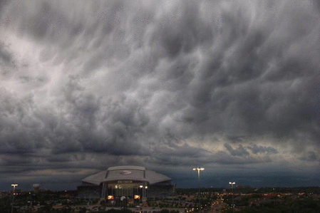 April 18 2015 Storm_ezgif-1229519023.gif