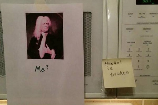 funny-spelling-mistakes-errors-fails-136-586e4009c3bd2__605-64953.jpg